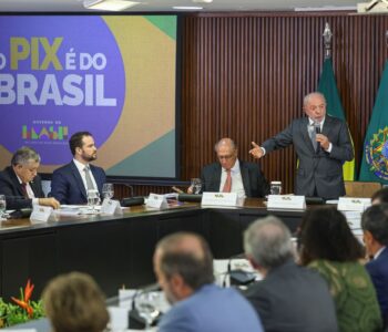 Brasil vai buscar novos parceiros para diminuir impactos comerciais