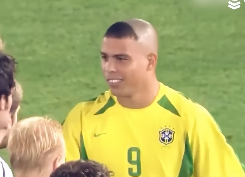 No momento você está vendo HISTORIANDO AS COPAS 16: RONALDO FENÔMENO CARUARA E A VOLTA POR CIMA