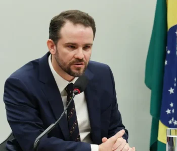 Durigan: dívida do Brasil é menor do que a de grandes economias