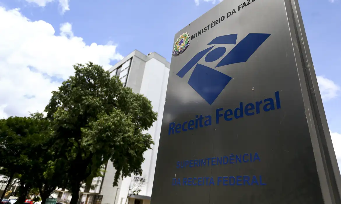 No momento você está vendo Receita libera consulta ao terceiro lote de restituição do IR 2026
