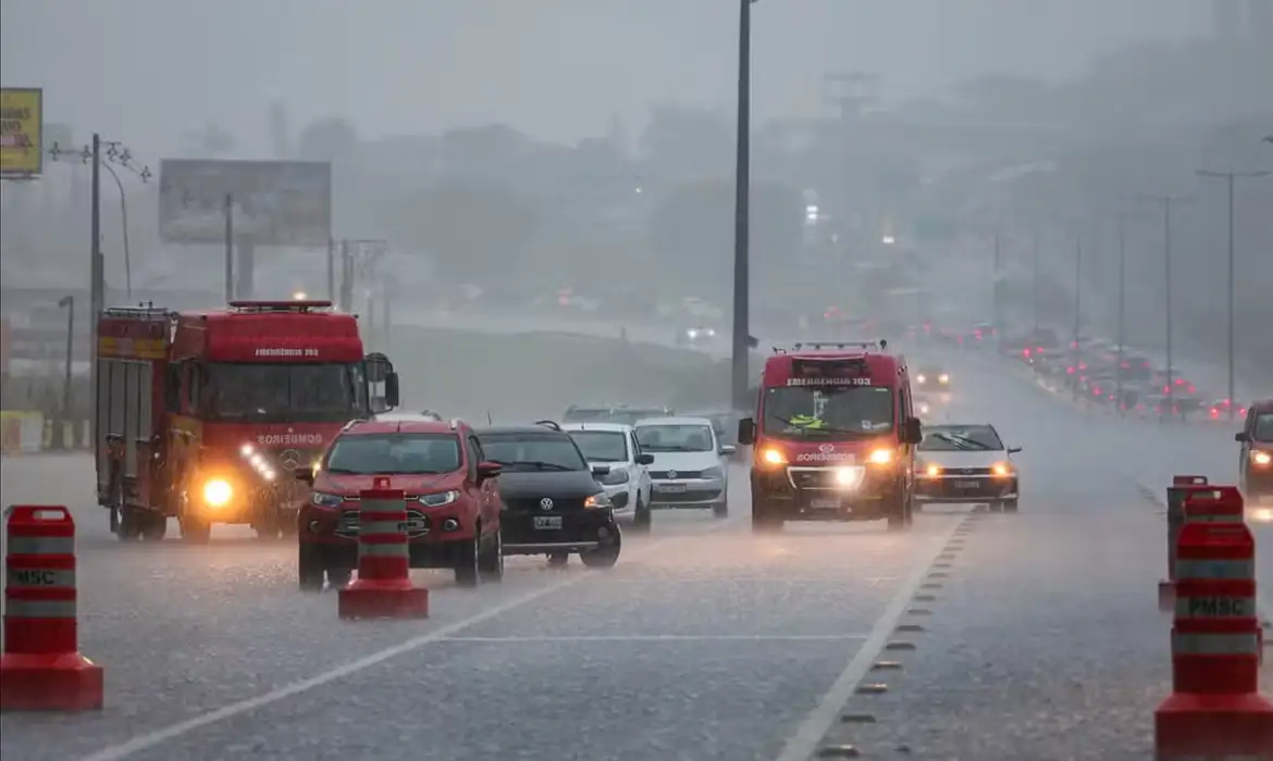 No momento você está vendo Chuvas atingem Nordeste, Norte e pontos isolados do Centro-Oeste