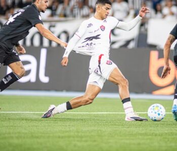 Vitória resiste e empata sem gols com Botafogo, no Rio, na correria