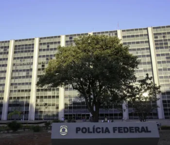 Polícia Federal faz operação para conter lavagem de dinheiro do PCC