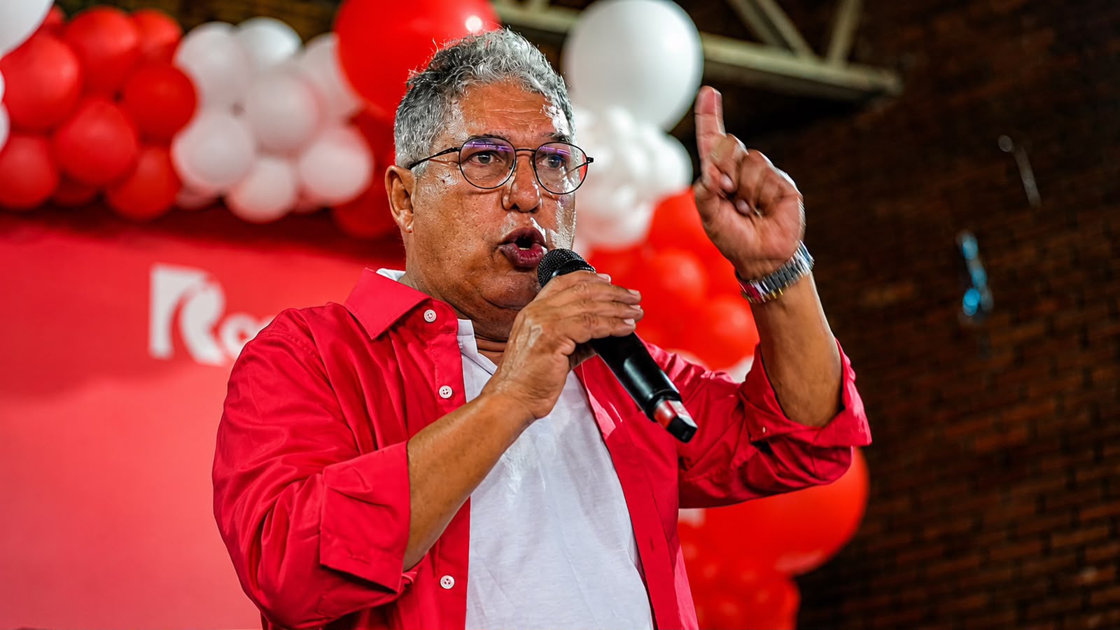No momento você está vendo Rosemberg rebate João Roma e cobra coerência sobre impostos e investimentos