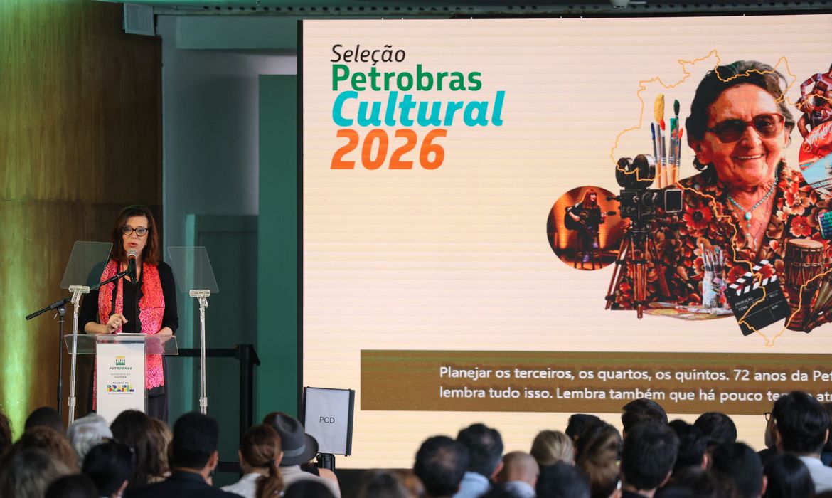 No momento você está vendo Gasolina também deve acompanhar tendência internacional de queda