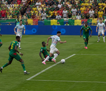 Bélgica e Inglaterra ganham e avançam na Copa do Mundo