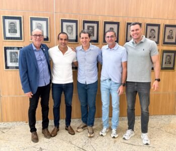 Deputado destaca fortalecimento do municipalismo durante visita às novas instalações da UPB