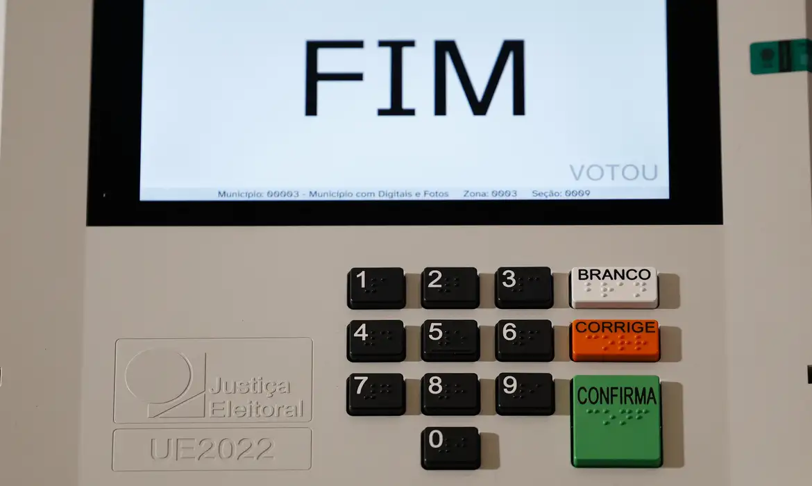 No momento você está vendo Federação PSOL-Rede oficializa apoio à candidatura de Lula à reeleição