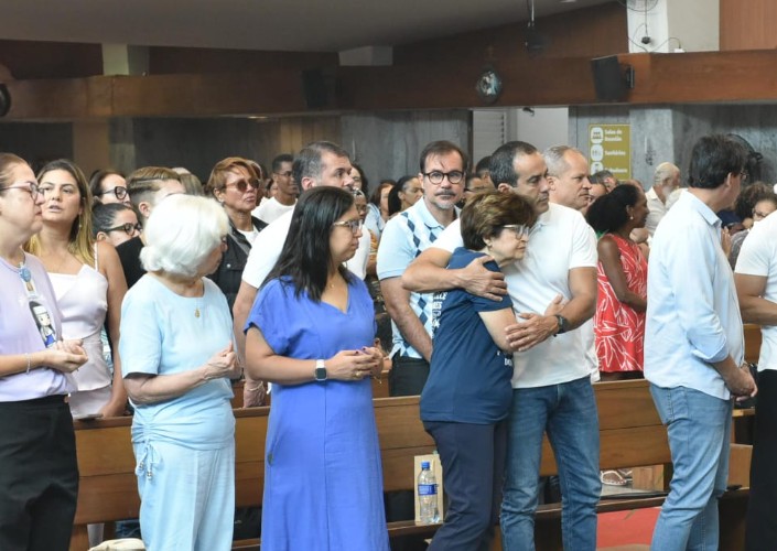 No momento você está vendo Prefeito participa de missa de abertura da Festa de Santa Dulce dos Pobres
