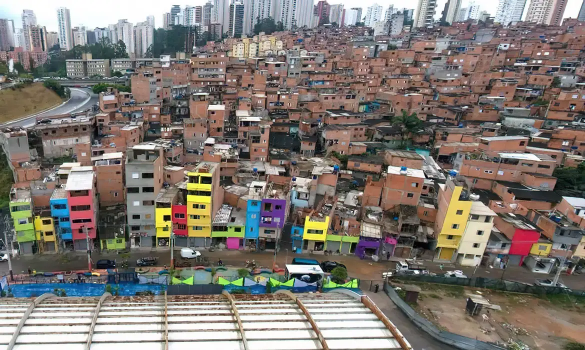 No momento você está vendo Oxfam Brasil: concentração de riqueza amplia desigualdade política
