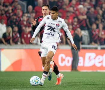 Vitória perde para o Furacão no Paraná