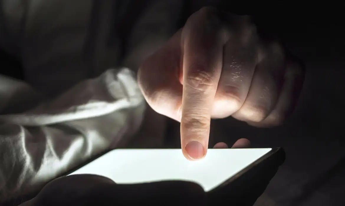 No momento você está vendo Lei amplia punição a crimes sexuais online contra crianças; entenda
