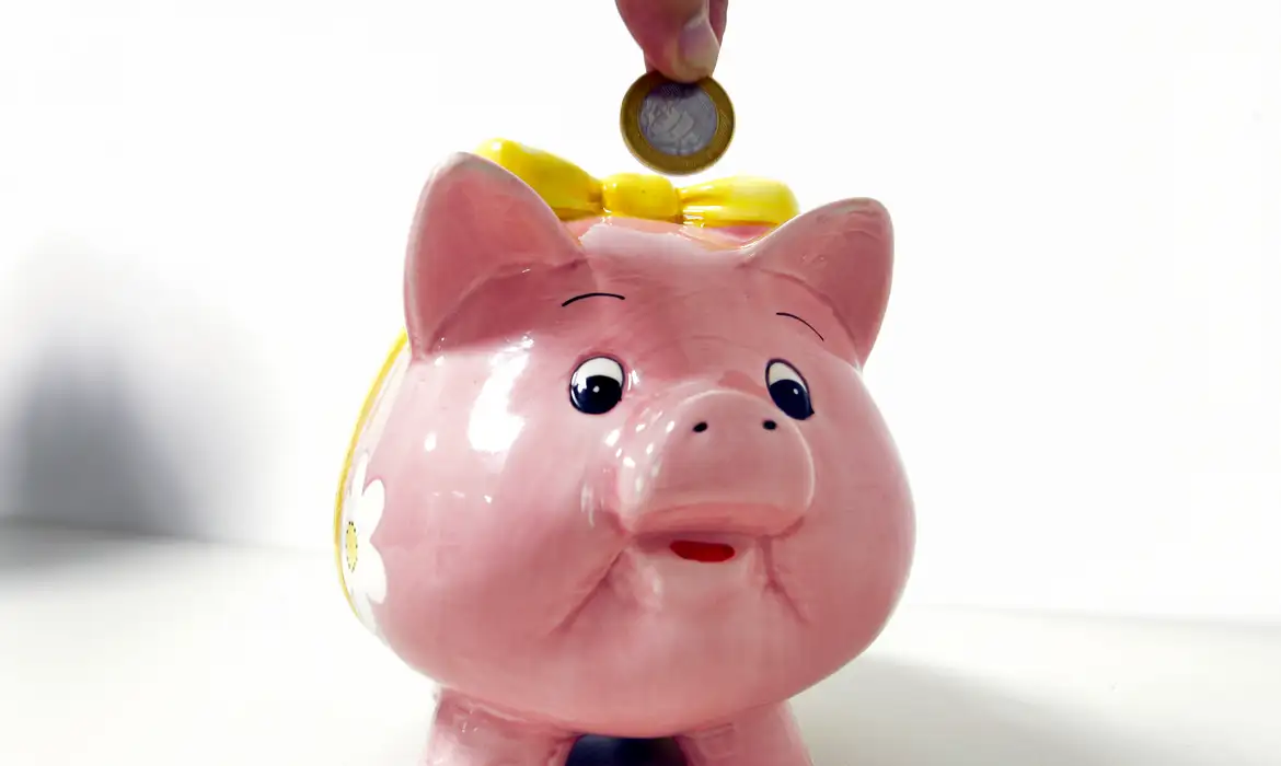 No momento você está vendo Retiradas da poupança superam depósitos em R$ 7,15 bilhões em julho