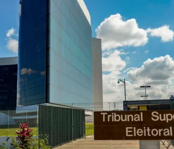 TSE se reúne nesta quinta em busca de consenso sobre IA nas eleições