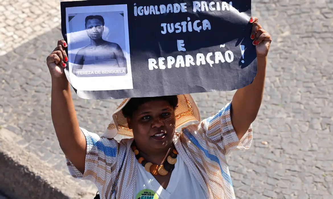 No momento você está vendo Candidaturas negras avançam e se aproximam de perfil racial do país