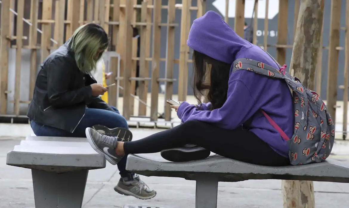 No momento você está vendo Na era da IA, inclusão digital deve ser crítica, defende educadora