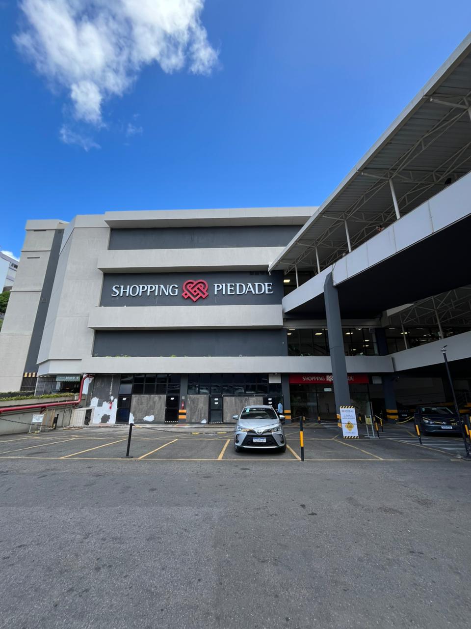 No momento você está vendo Shopping Piedade oferece estacionamento com tarifa única de R$ 25 para Bahia x Vasco na Fonte Nova