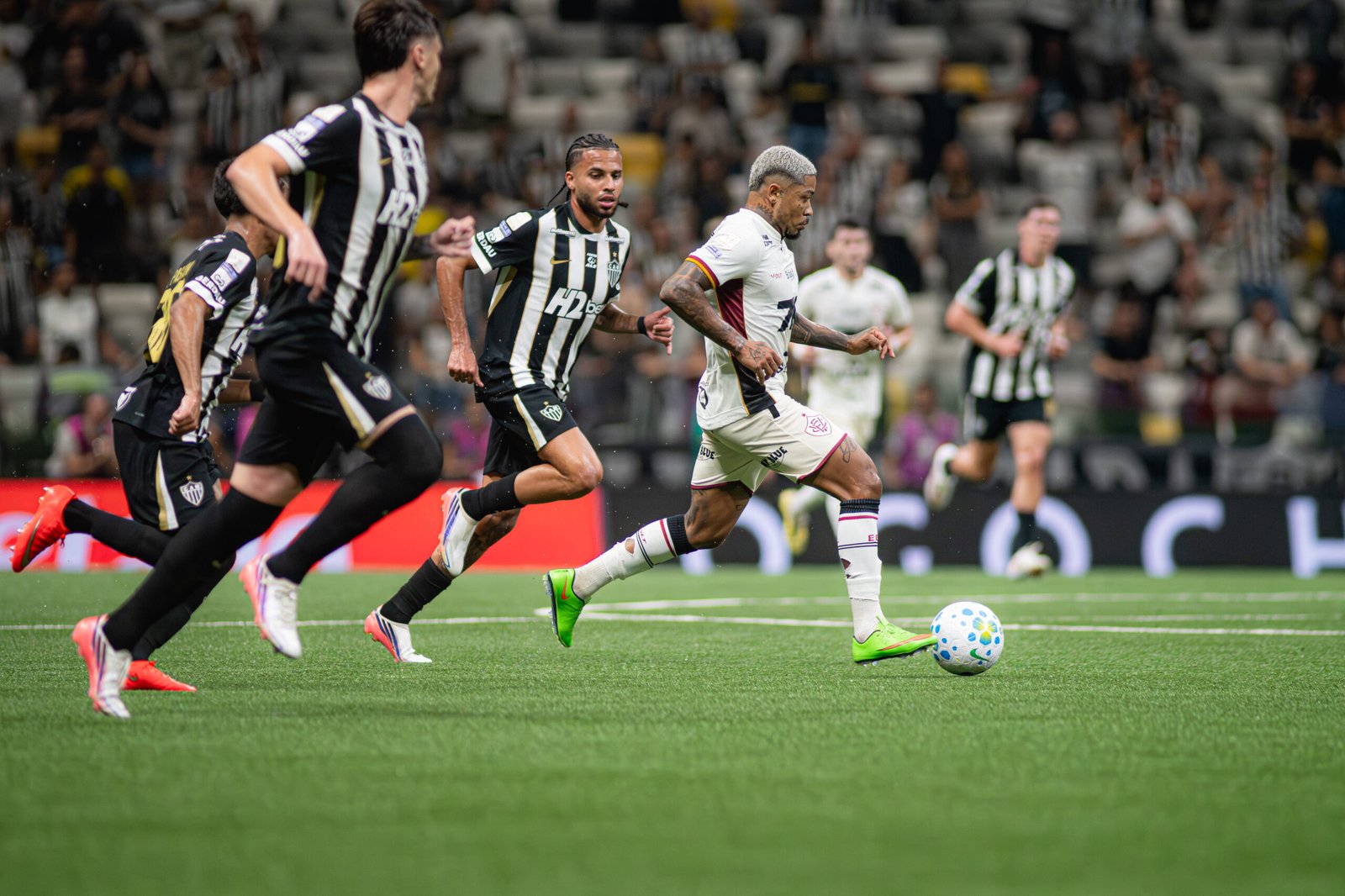 No momento você está vendo Vitória perde outra fora de casa, em BH, para o Galo