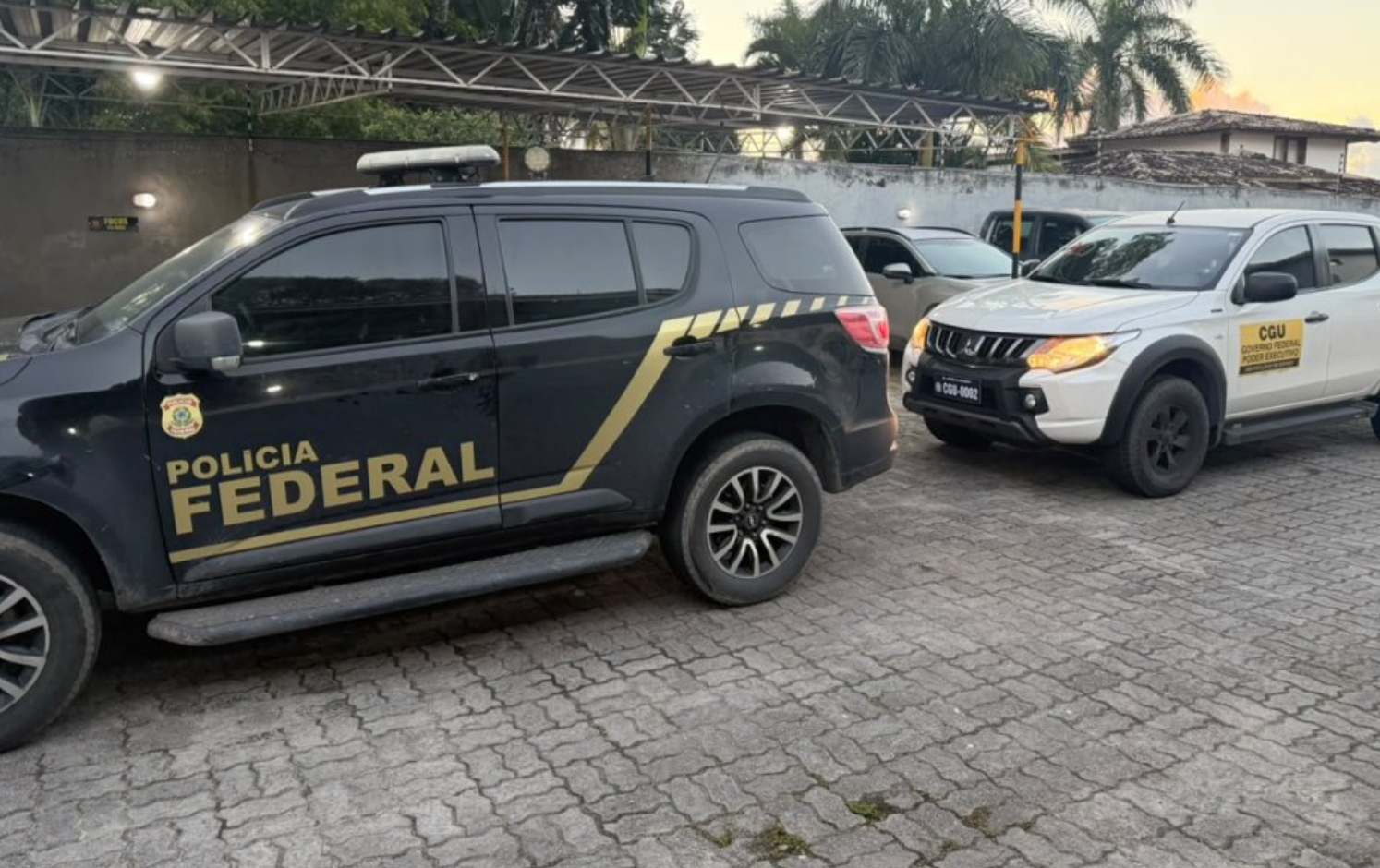 No momento você está vendo PF e CGU investigam suspeitas de fraude em licitações e desvio de verbas na prefeitura de Santa Cruz Cabrália