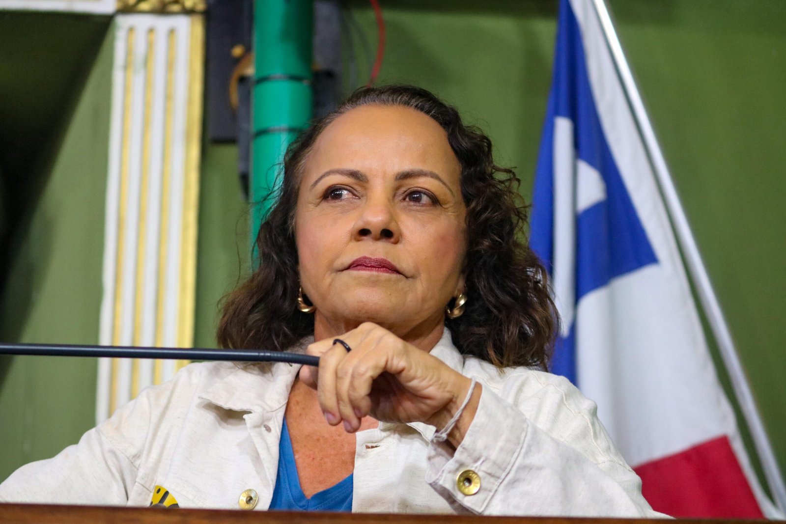 No momento você está vendo Vereadora denuncia apologia ao crime e aporofobia por bolsonaristas em plena Reitoria da UFBA