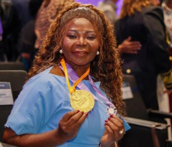 Ireuda Silva recebe Comenda Tereza de Benguela por atuação em defesa das mulheres negras