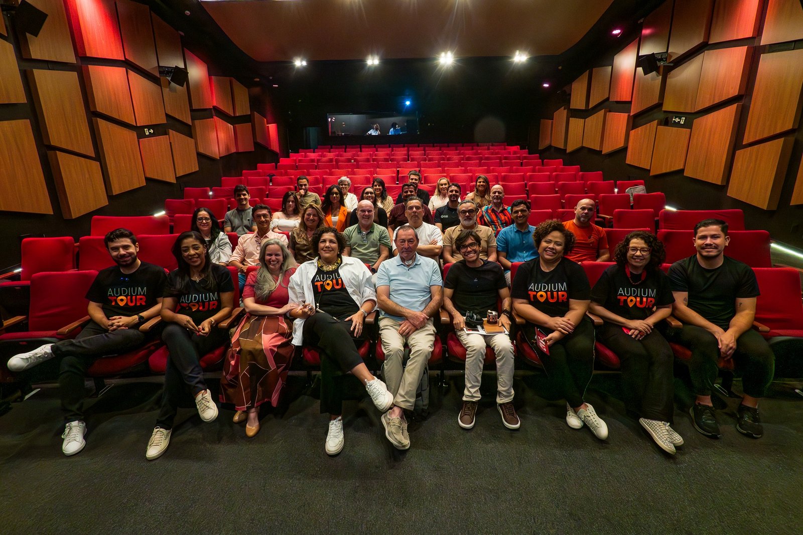 No momento você está vendo Tour imersivo em acústica e iluminação vai percorrer 23 empreendimentos da capital baiana