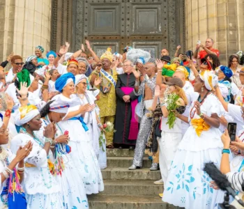 Padre impede Lavagem da Madeleine, celebração afro-brasileira em Paris