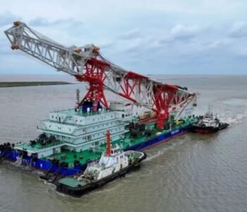 Maior navio de cravação de estacas inicia viagem da China à Bahia para construção da Ponte Salvador-Itaparica