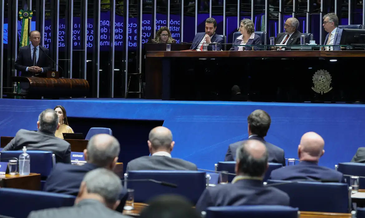 No momento você está vendo Fim da escala 6×1: confira próximos passos da tramitação no Senado