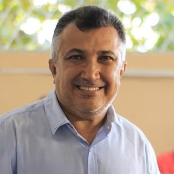 No momento você está vendo Marcos Palmeira, Prefeito de Remanso, dá a maior votação de todos os tempos a seus deputados