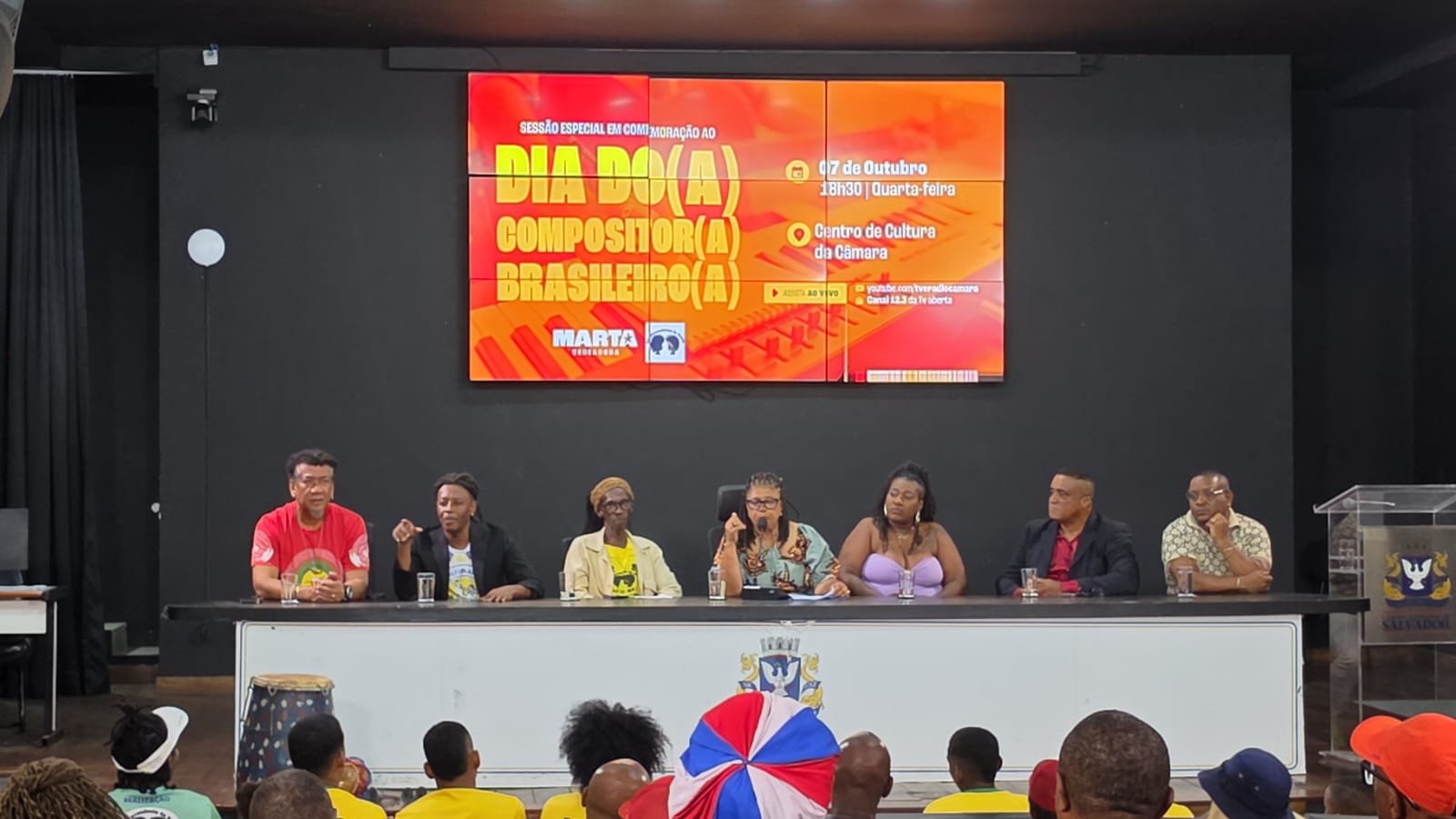 No momento você está vendo Câmara Municipal homenageia e retoma debate sobre direitos autorais e valorização de compositores baianos