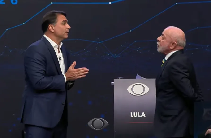 No momento você está vendo Lula e Flávio fazem primeiro debate recheado de acusações e falta de respostas