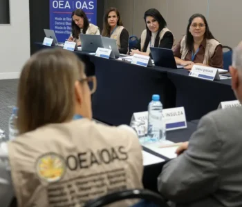 Observadores internacionais chegam ao Brasil para monitorar eleições