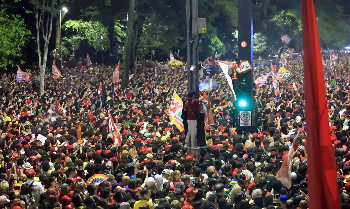 No momento você está vendo Votação de Lula é a maior já recebida por um presidenciável no país