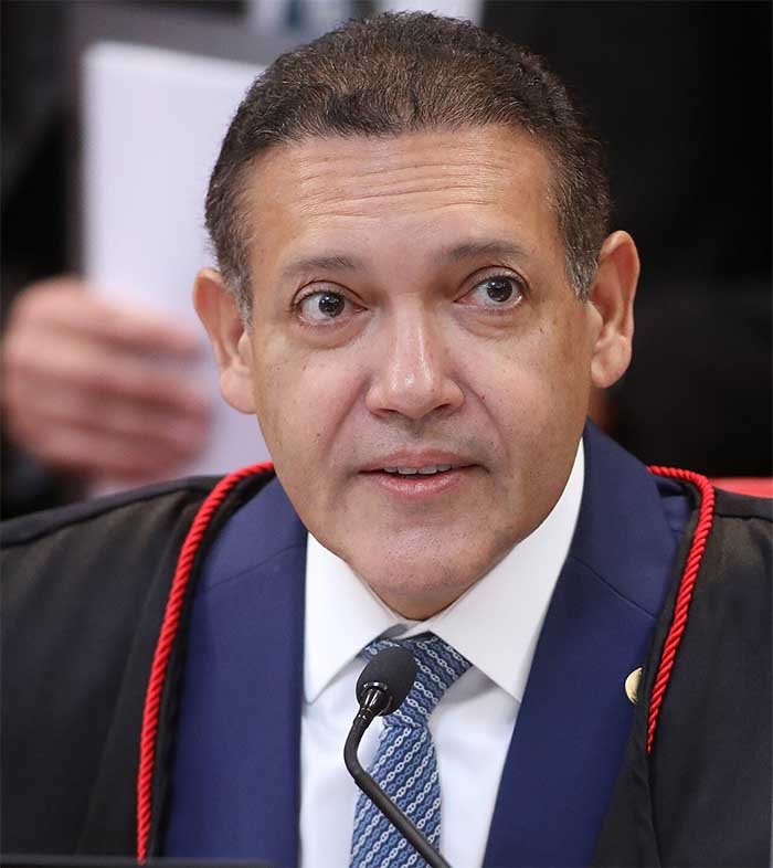 No momento você está vendo TSE: Cueva suspende decisão de Nunes Marques e restabelece canal “Exército do Lula”
