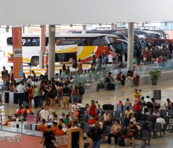 Governo da Bahia amplia transporte gratuito para eleitores no segundo turno