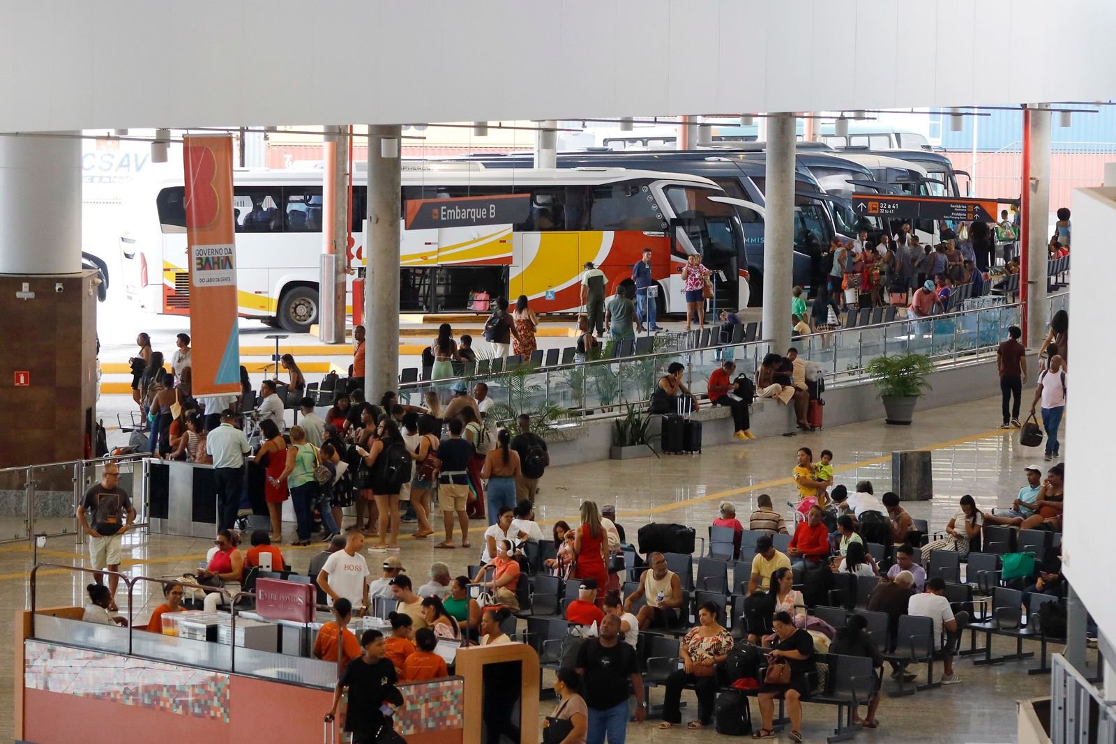 No momento você está vendo Governo da Bahia amplia transporte gratuito para eleitores no segundo turno