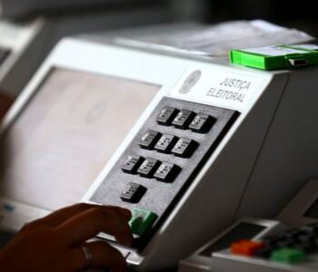 Extrema-direita concentrou 91% das interações entre lideranças políticas evangélicas